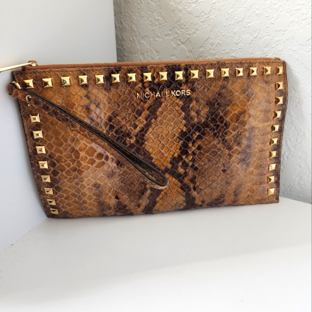 Large MICHAEL Michael Kors-Selma Studded Snake Print Clutch
